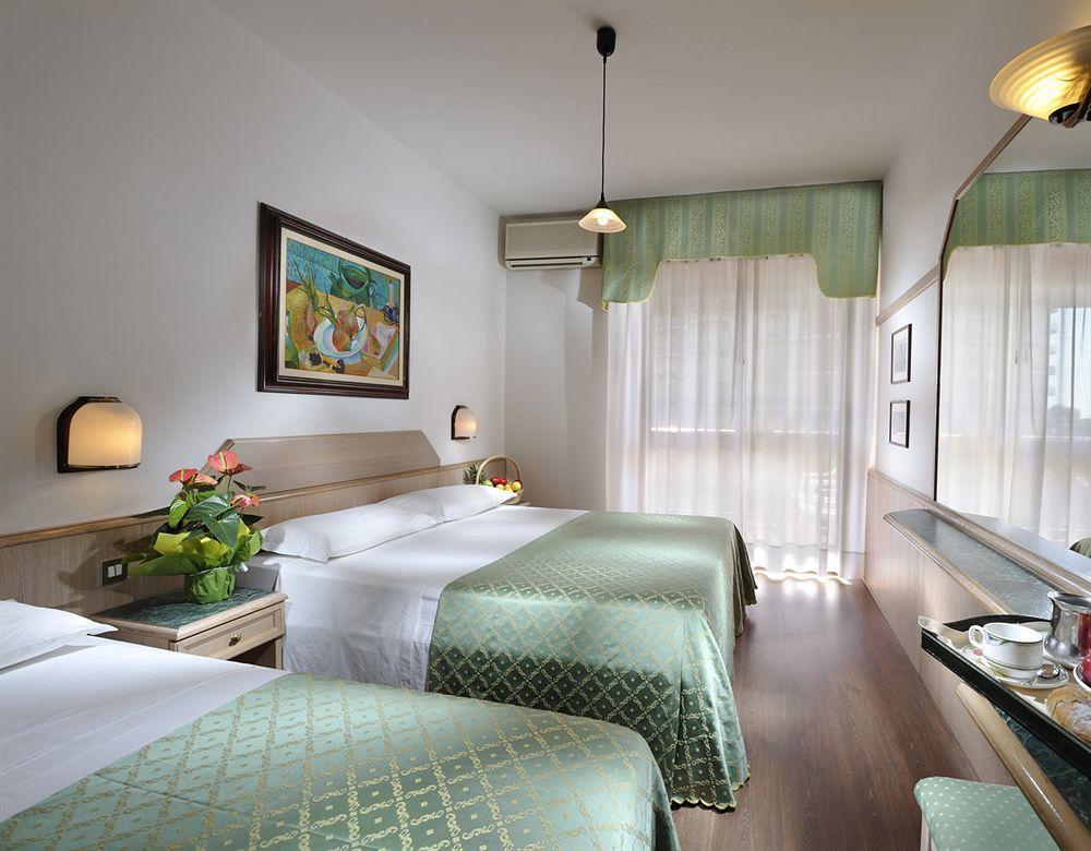 Niagara Hotel 3*